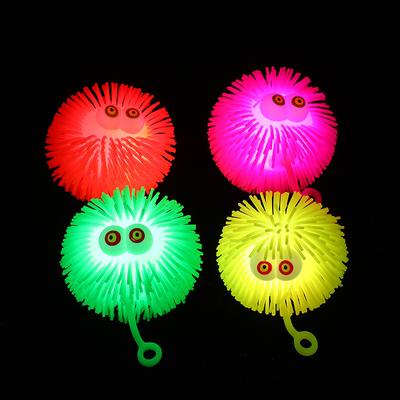 Squishy Bijzonder Flitsende Egel Knijpbal Knijp Grappig Schattig Gloeiende Grote Ogen Harige Bal Sensorisch Fidget Decompressie Kinder Speelgoed