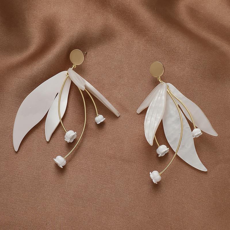 Серьги-гвоздики с простыми белыми лепестками цветов ins Длинные серьги