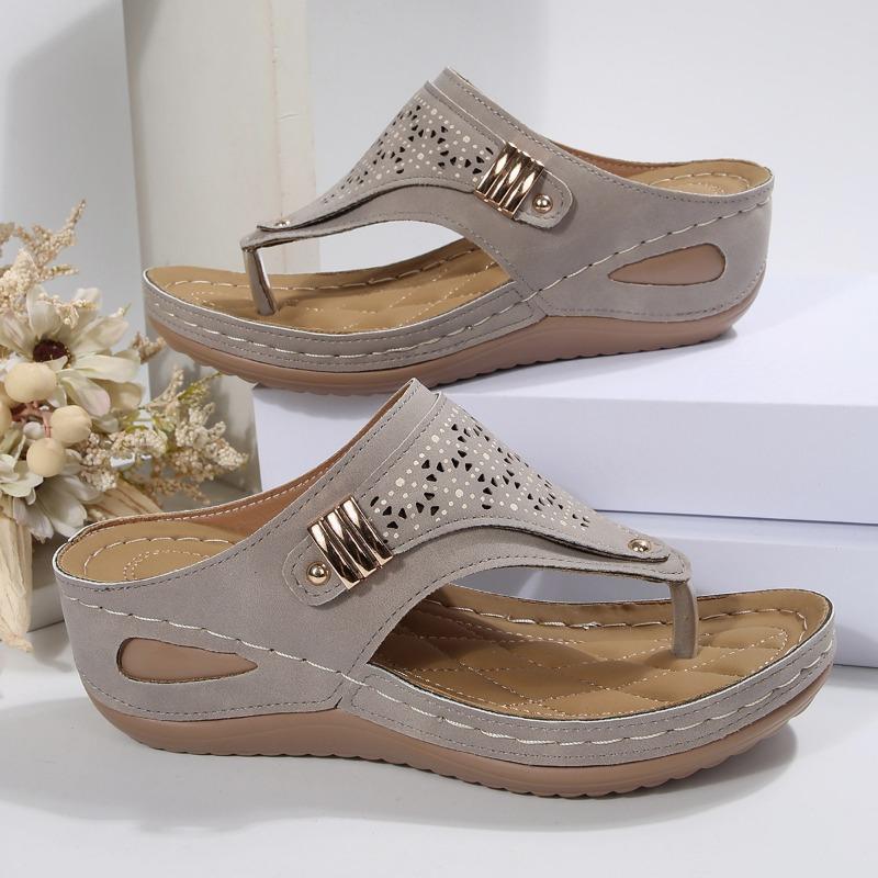 Large Size Summer New Toe Wedge Heel Fashion Laser Rivet Flip-flop Sandals Women