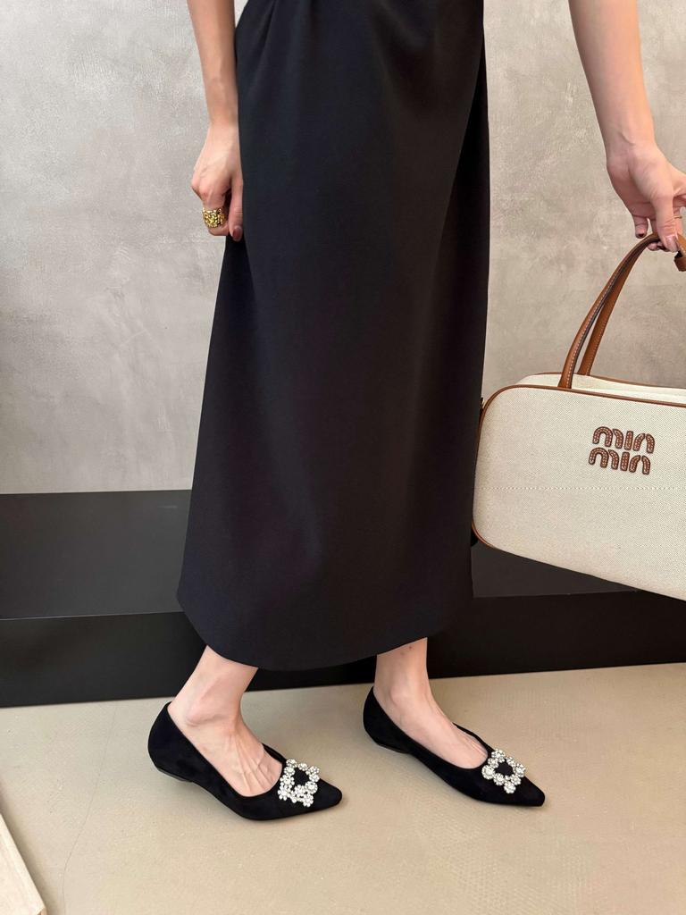 2025 New Pointed Flat-soled Single Shoes Women's Rhinestone Square Buckle Shallow Mouth Ladyshoes Versatile Commuter Professional Work Shoes Ladyshoes