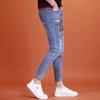 Dünner Abschnitt der High-End-Stickjeans für Herren im Frühjahr und Sommer. Schlanke, lässige, hundert elastische lange Hosen für Herren