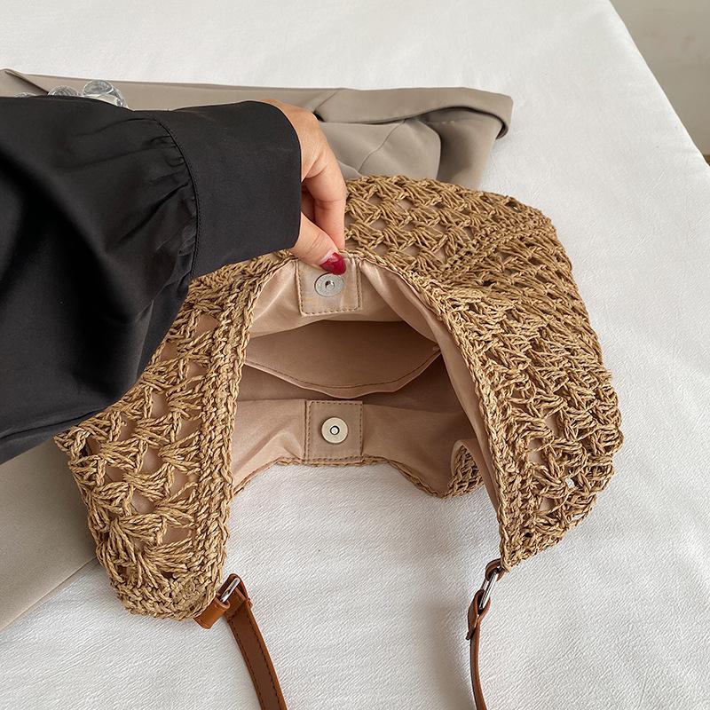 Seaside vacation lazy wind beach woven bag women's 2025 summer new large-capacity casual straw woven tote bag