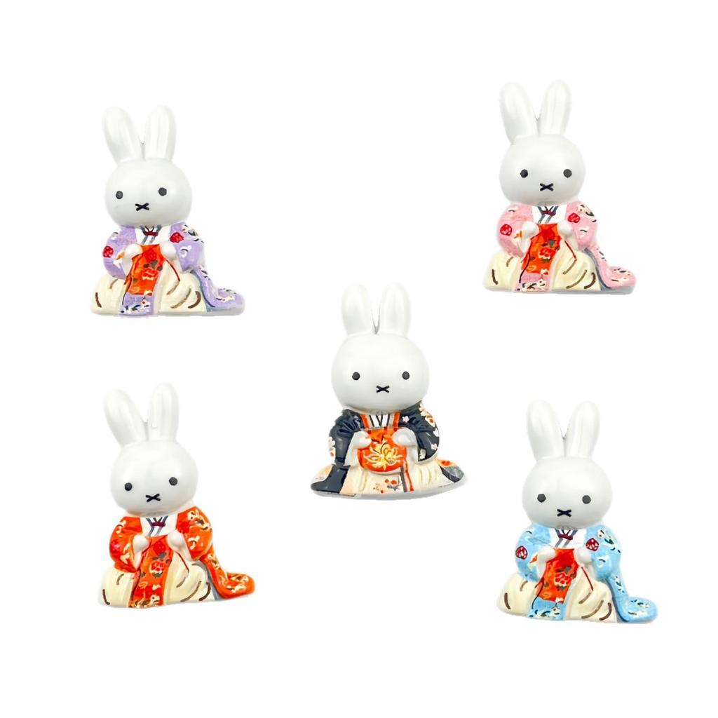 Cartoon Flirty Rabbit Resin Accessories: Handmade Hair Clips, Keychains, Phone Cases, Refrigerator Magnets