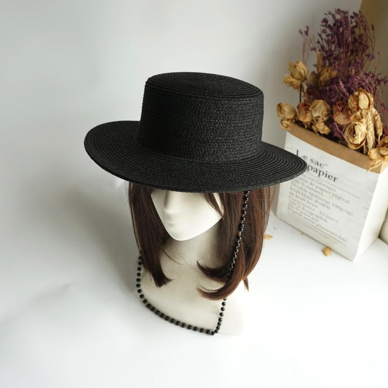 Street Shot Black Pearl Chain Flat Top Top Top Hat Women'S Summer French Retro European And American Wide Brim Sunscreen Straw Hat Foreign Trade Ins