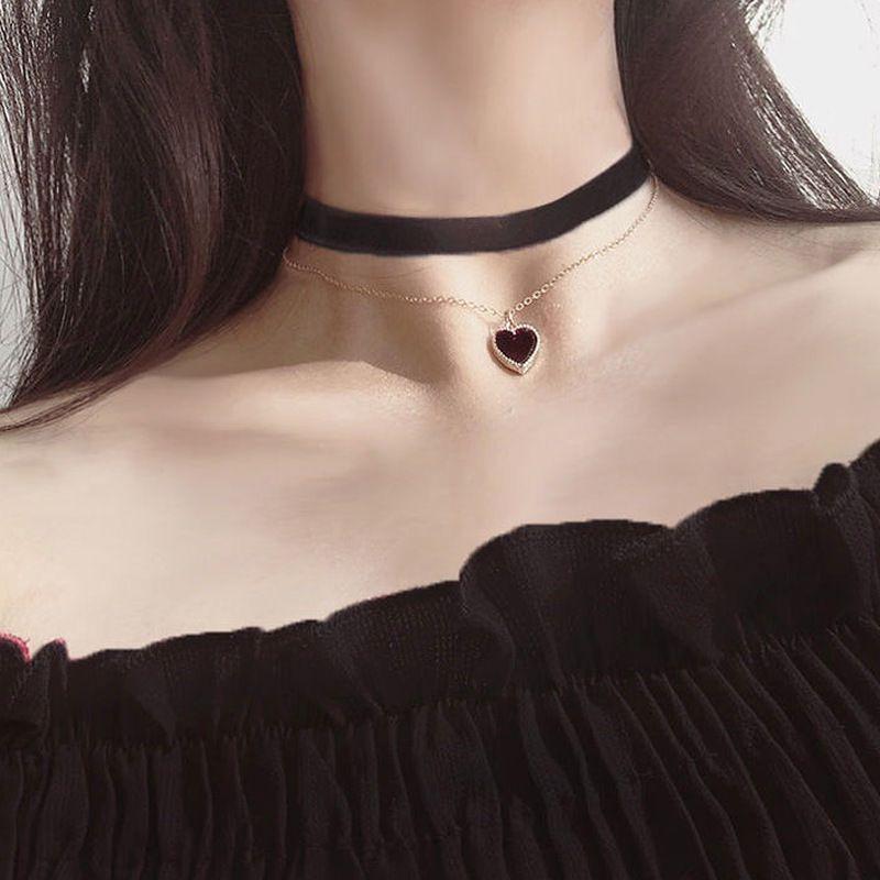 Christmas New Year Red Pendant Girl Vintage Velvet Choker Necklace Personality Sweet Love Collarbone Chain Necklace