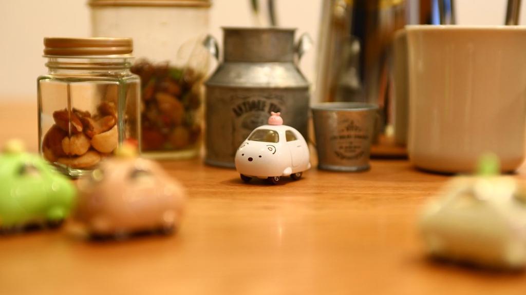 Tomica Dream Tomica Sumikkogurashi Nr. 142 (Eisbär)