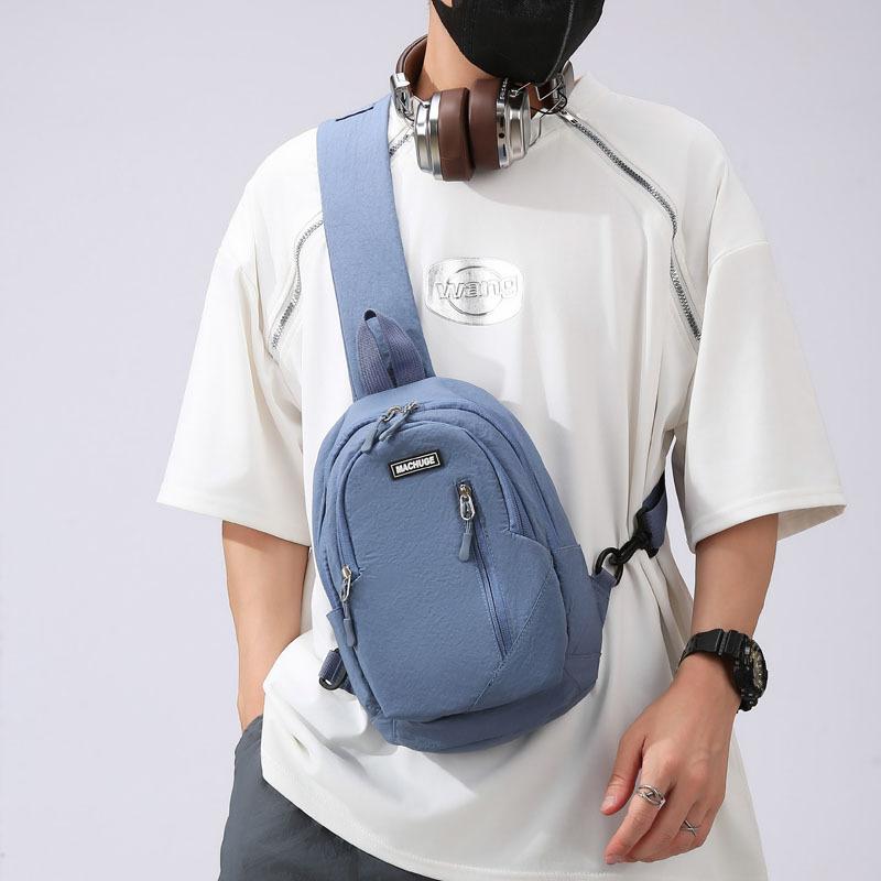 Japanese literary and artistic small fresh commuter travel men's and women's casual chest bags, new trendy sports shoulder crossbody bags