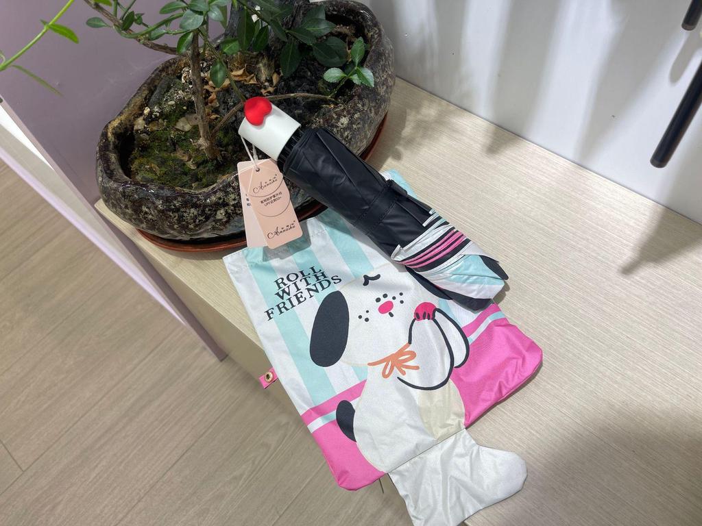 Black Dual-Use UV Protection Three-Fold Sunshade & Rain Umbrella with Tote Bag