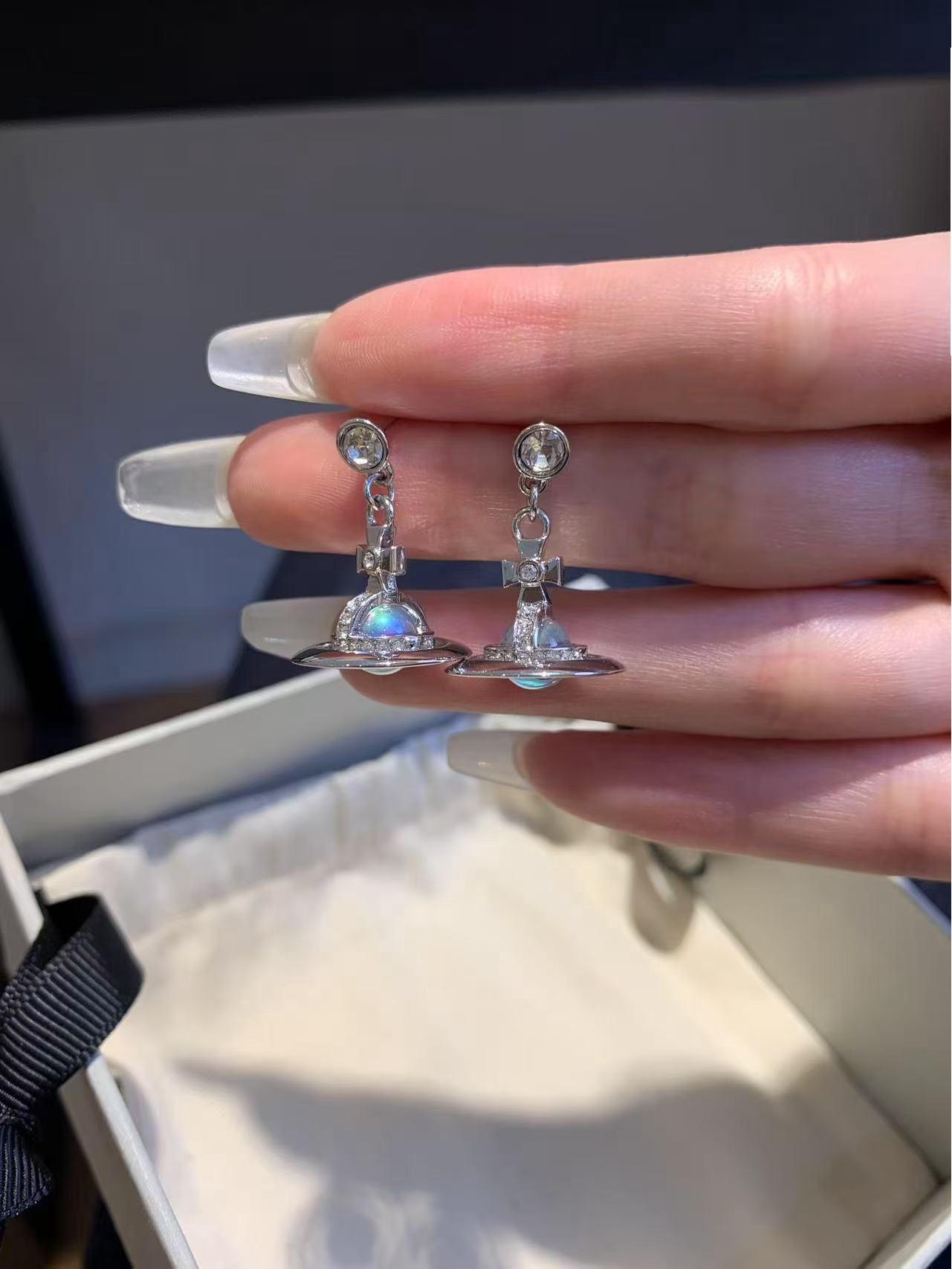 Переливающийся Сатурн, кулон-ожерелье для женщин, в стиле вдовствующей императрицы High-Version