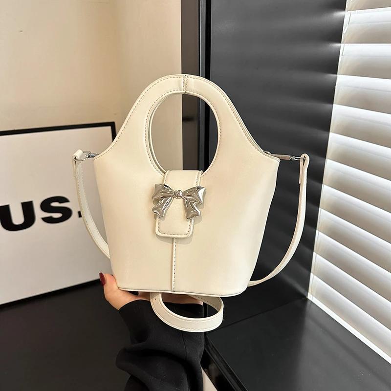 

Прочная повседневная сумка через плечо для шитья из искусственной кожи для женщин Высококачественные сумки на молнии с внутренним отделением в форме ведра