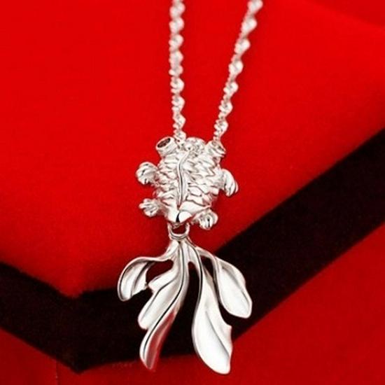 Korean Fashion Imitation Silver Zircon Pendant Necklace for Women