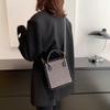 Chic And Casual Commuter Shoulder Bag 2023 Spring Collection With Zipper Closure