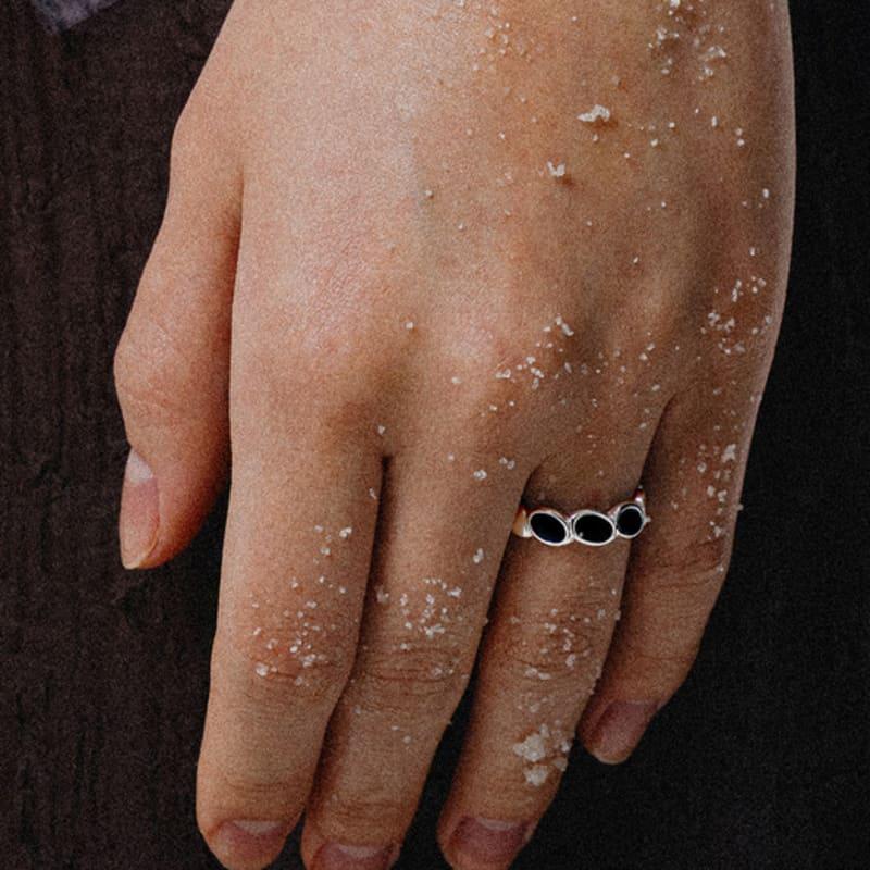 SCALETTO WS018 Black Epoxy Oval Ring