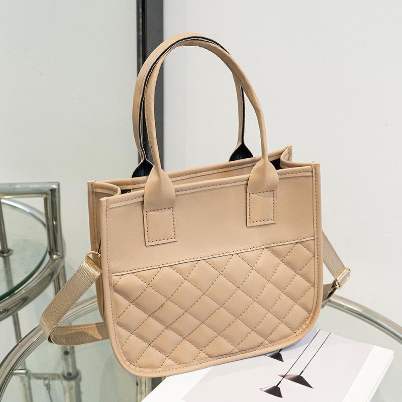 Urban Simple Diamond Women's Handbag Niche Large-capacity Shoulder Messenger Women's Bag