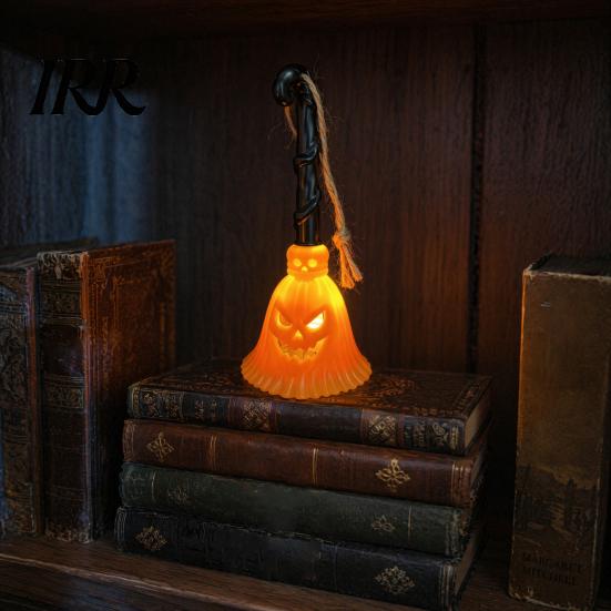 Halloween Party Supplies Pumpkin Broom Light, Hanging LED Witch Lamp, Decor Spooky Decorative Light for Holiday Battery Operated