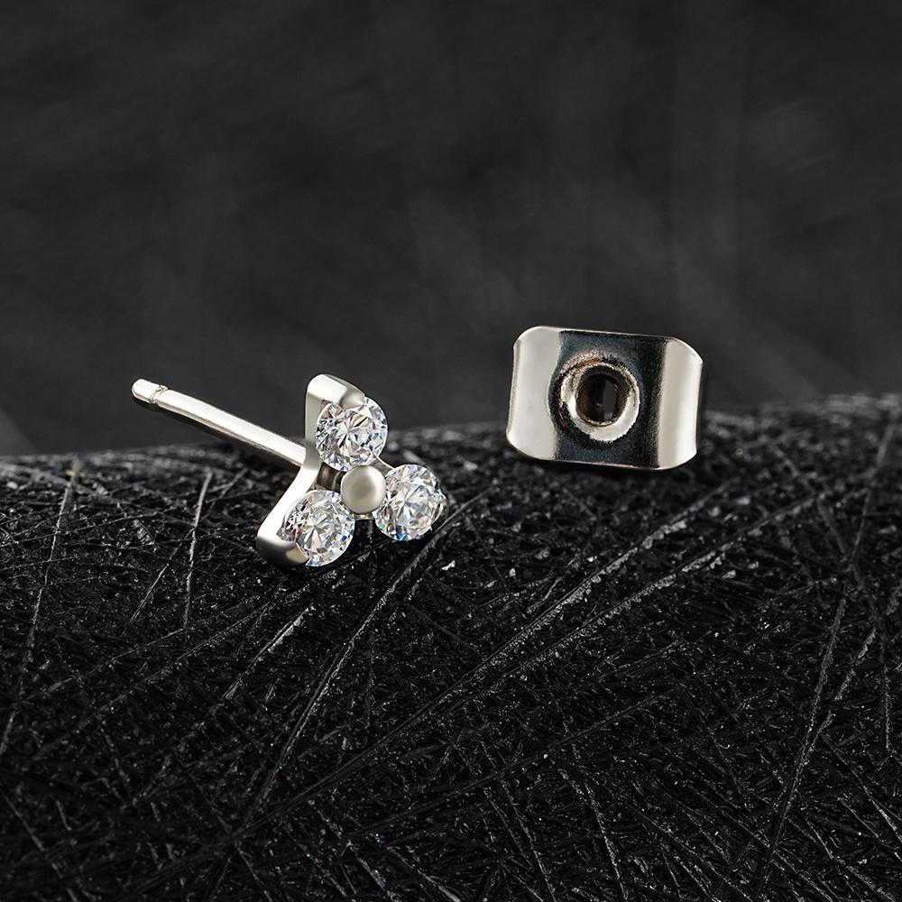 1 Pair Right Grand ASTM F136 Titanium 20G Trinity CZ Stud Earrings Simple Hypoallergenic Triple Flower Cartilage Earring Set