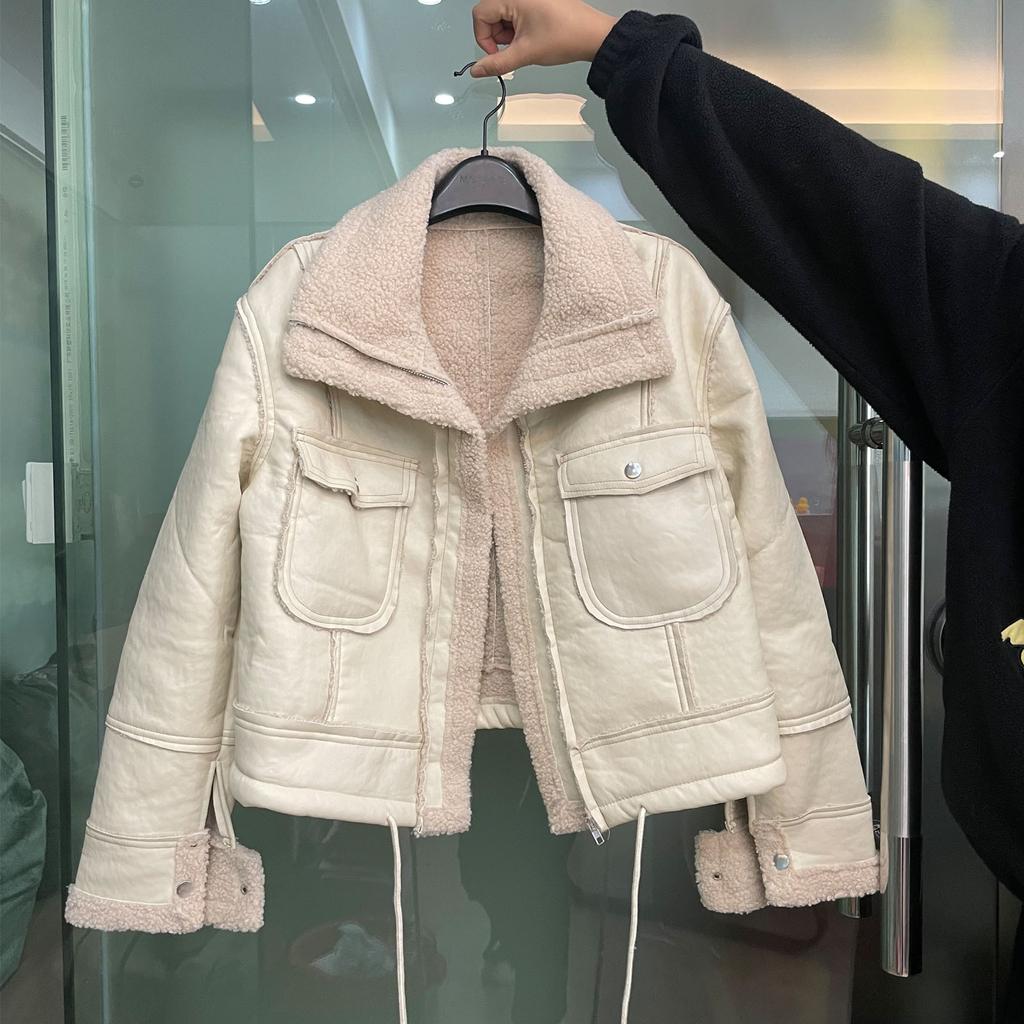 Women Faux Leather Jacket Sherpa Lined Lapel Collar Zip Up Long Sleeve Cropped Winter Coat with Pockets