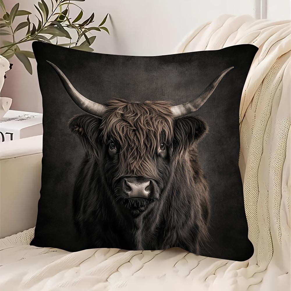 1 ultra-soft highland cow pillowcase with a fine highland cow motif on a black background