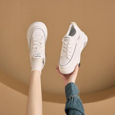 3233 kleine Größe Leder kleine weiße Schuhe Damen dicke Sohle Innenhöhe erhöht Schnürschuhe Damenschuhe Alphabet lässige Dad-Schuhe Damen