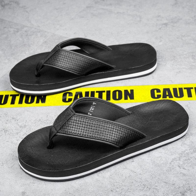 Spring new breathable flip-flops fashion casual leather pinch feet men's drag seaside travel large size beach wading shoes