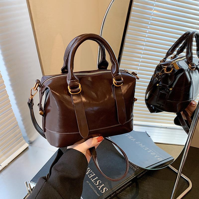 

Высококлассная нишевая сумка женская осенне-зимняя ретро новая модная сумка-мессенджер портативная дорожная сумка-подушка