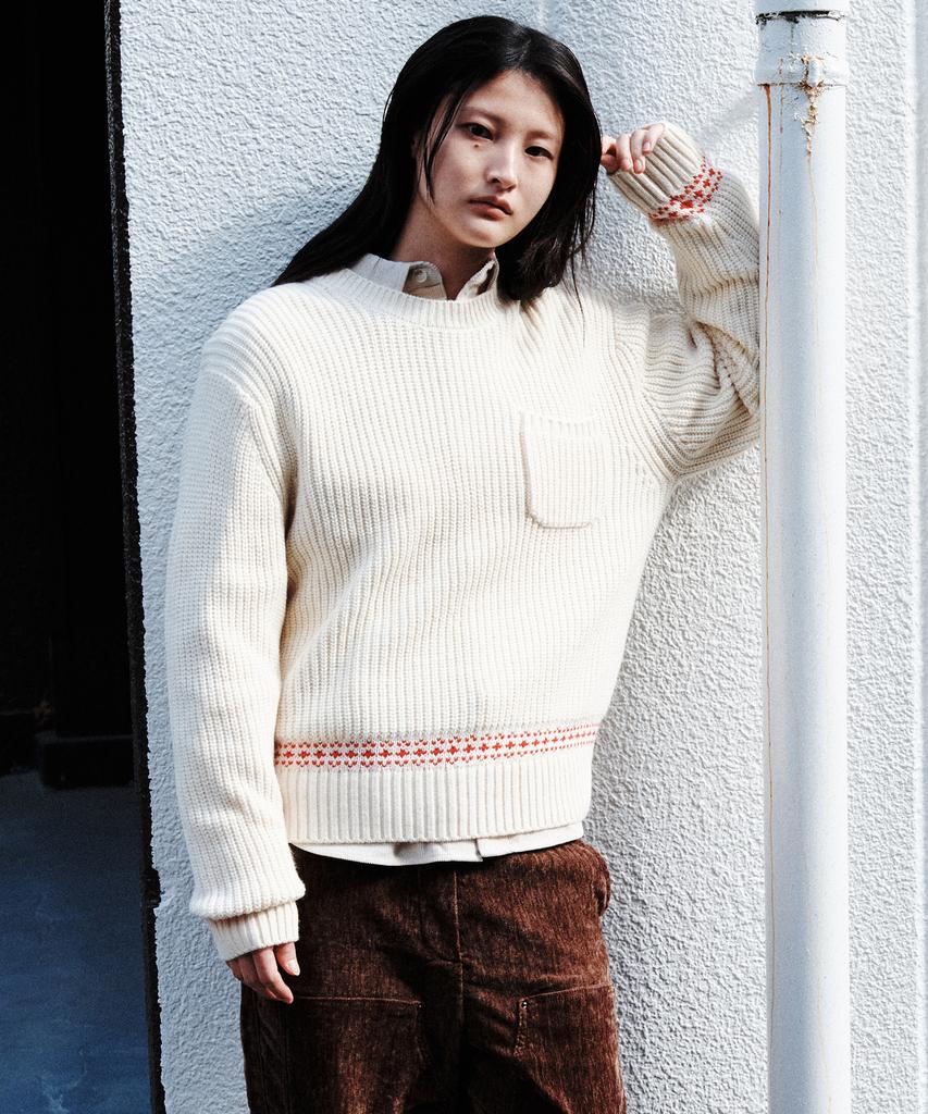 PLAC WOMEN Pocket Detail Contrast Pullover Ivory
