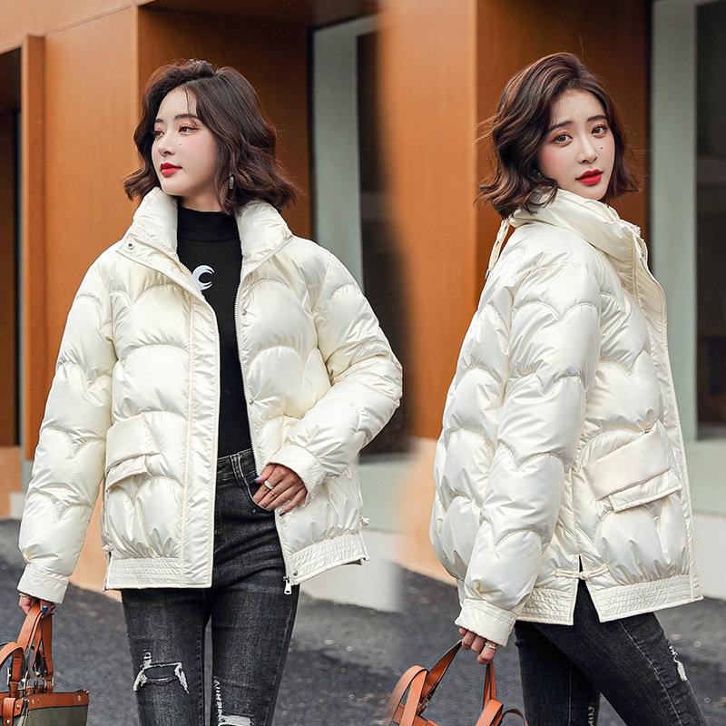 New Glossy  Clothes for Women's New Winter Thickened  Jackets, Short Bread Clothes, Loose  Jackets.