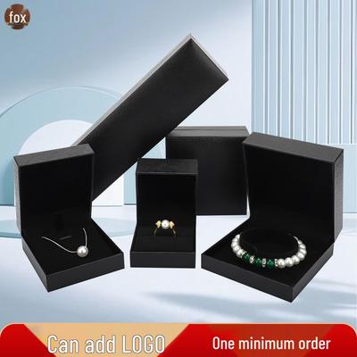 Black Plaid Right-Angle Jewelry Storage Box for Rings, Pendants, Bracelets, and Necklaces.