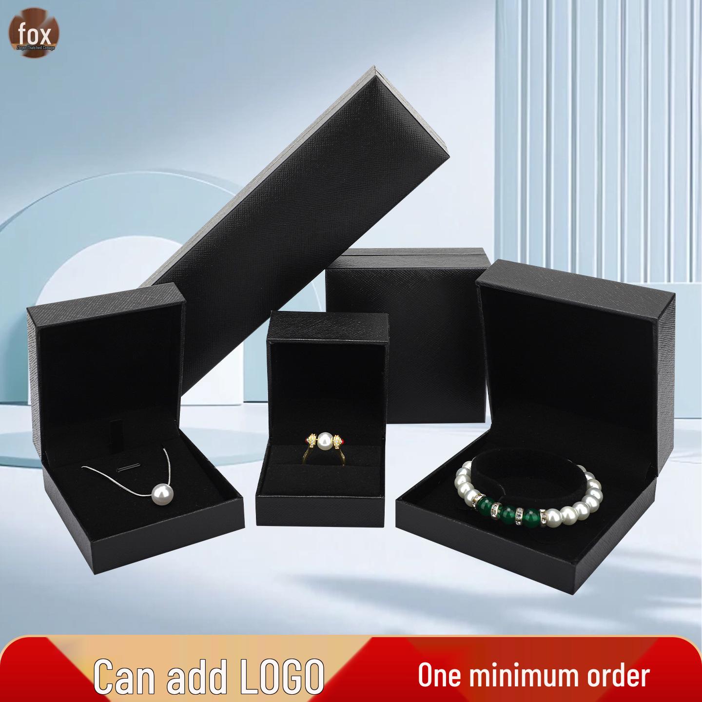 Black Plaid Right-Angle Jewelry Storage Box for Rings, Pendants, Bracelets, and Necklaces. Black Plaid Right-Angle Ring Box