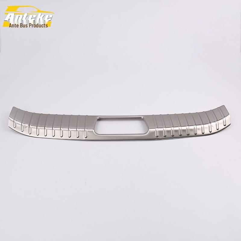 19 CS15 Rear Guard & Tailgate Bumper Pedal Accessory