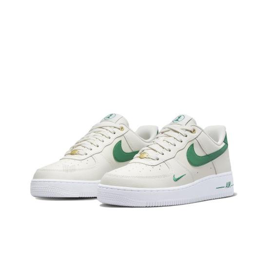 

Nike Wmns Air Force 1 07 SE 40th Anniversary - Sail Malachite DQ7582-101 EU 36.5 золотой металлик/белый