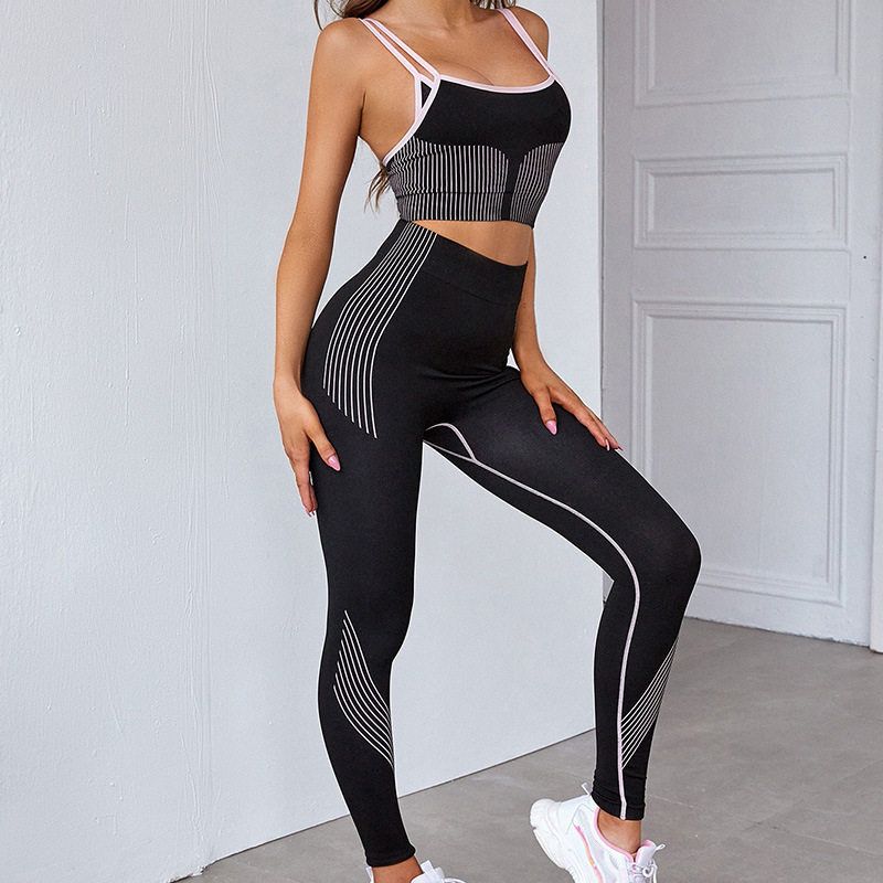 

Cross-Border Fashion Seamless Yoga Clothes Suit Stretch Vest Running High Waist Hip Lift Pants Exercise Workout Outfit Suit Black (Bra + Pants) S