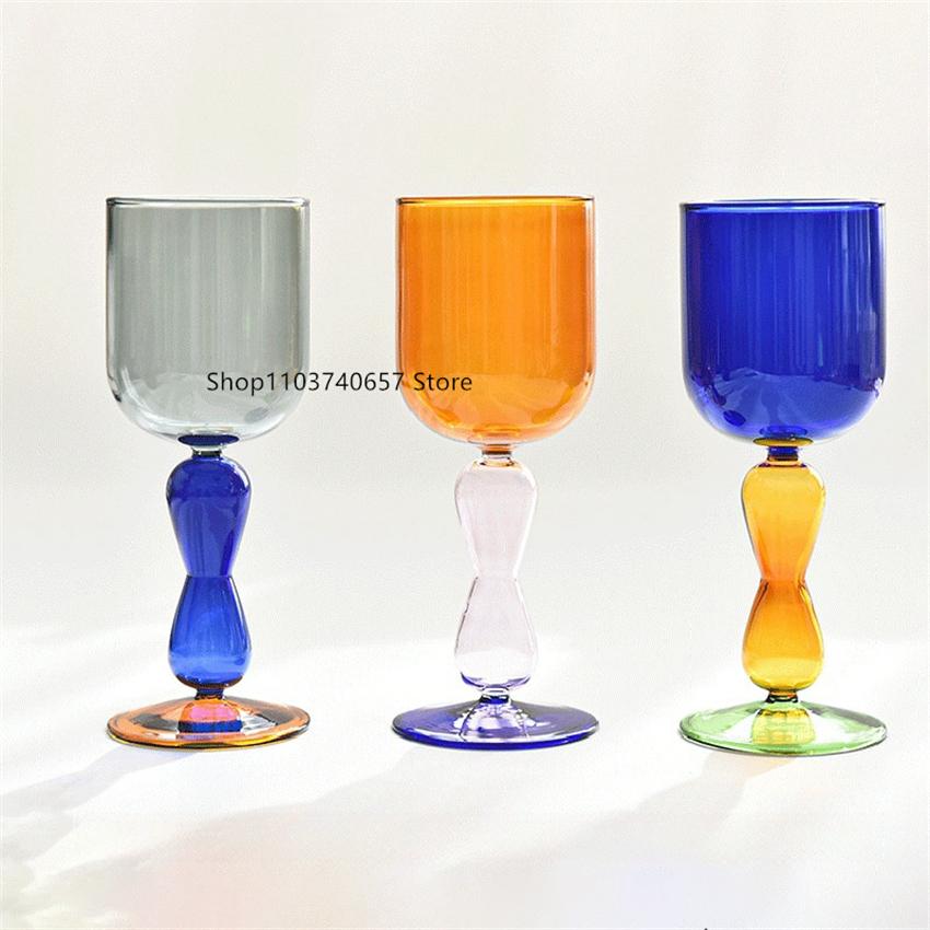 Europäischer Retro-Stil Speziell geformter Griff Glas Kreativ Kontrastfarbe Hoher Fuß Rotweinglas Haushalt Einfache Getränketasse