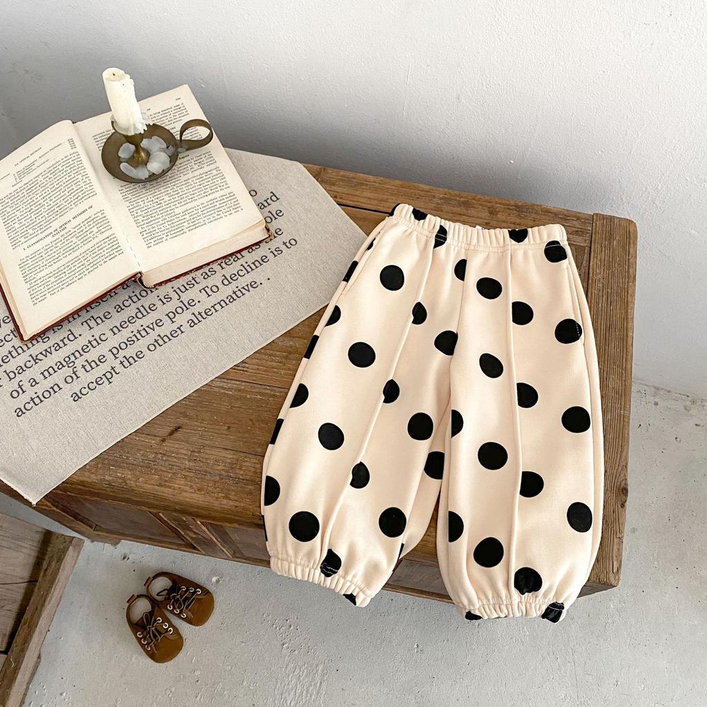 New autumn clothing for infants aged 0-3, casual sports pants with polka dots for baby girls,  thick velvet pants