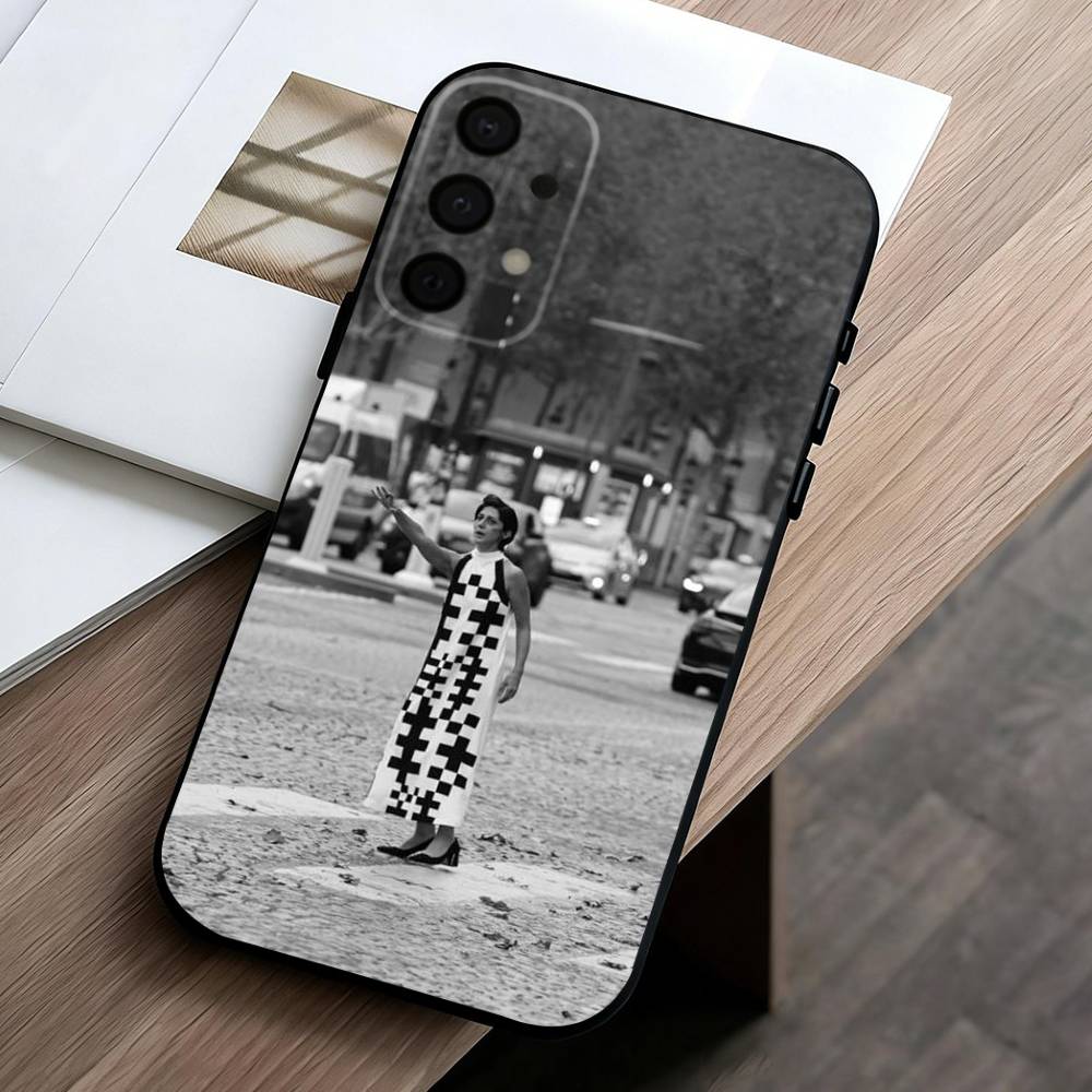 

Deux personnes echangeant de la salive Phone Case For Samsung Galaxy A73,A72,A71,A70,A53,A52,A51,Soft Silicone Black Cover Samsung a71 4g