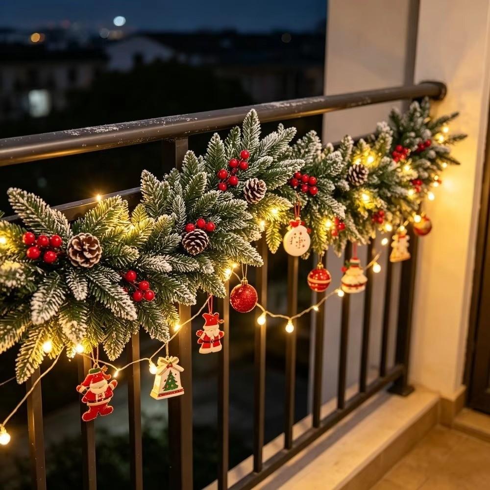 White-tipped Christmas Rattan Red Berry Artificial Artificial Pine Branch New Simulated Christmas Ivy Rattan Door Hanging