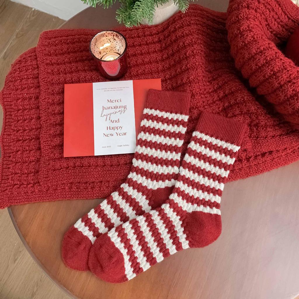 Red Twist Wool Socks, Winter Red Socks, Thickened Warm Socks, New Year'S Red Socks For The Year Of The Horse