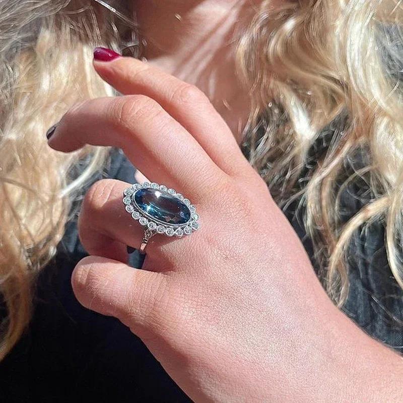 New Gorgeous Big Oval Blue Cubic Zirconia Rings Temperament Elegant Lady's Accessories for Party High Quality Women Zircon