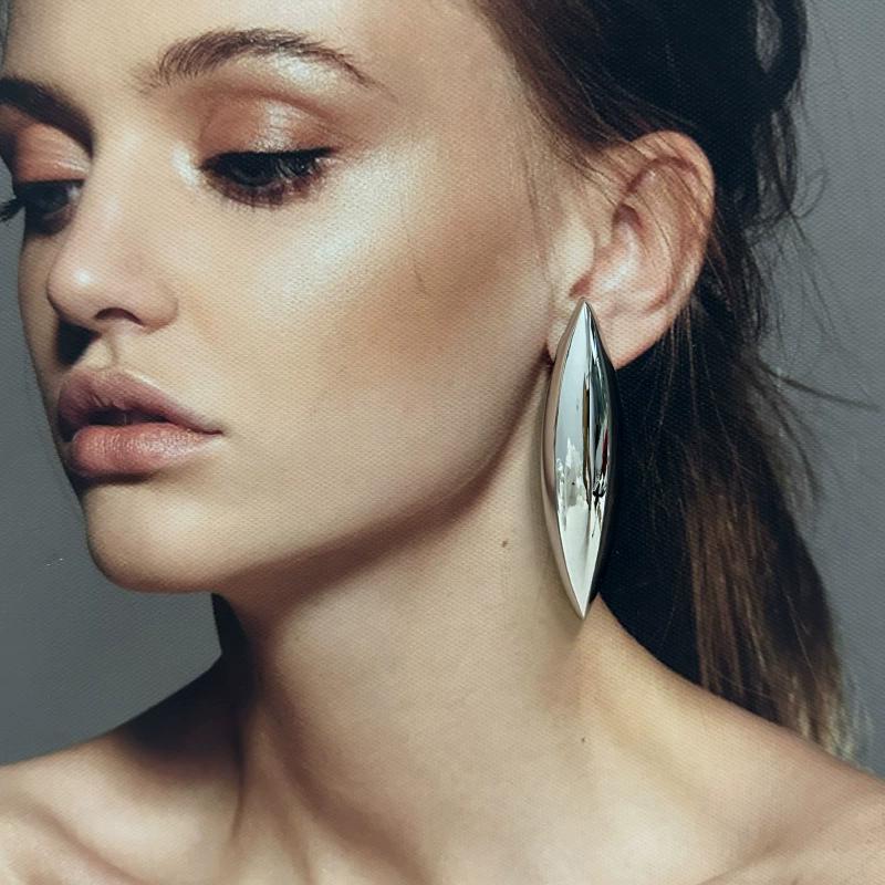 New Fashionable And Trendy Metal Glossy Conical Teardrop Earrings High-End And Stylish Stud Earrings Ladies' Jewelry Accessories