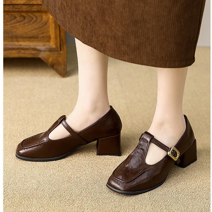 

Туфли Мэри Джейн из мягкой кожи в стиле ретро с круглым носком, женские, новая осенняя коллекция 2025, с ремешком на одной пуговице, на толстом каблуке, средней высоты 40 коричневый