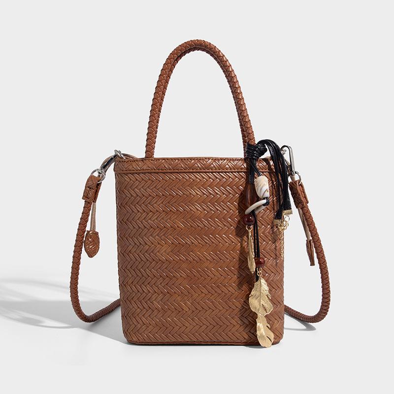 Manufacturer Niche Design Vegetable Basket 2025 Handbag Retro Handmade Woven Bag Single Shoulder Crossbody Mother-Daughter Woven Rattan Bag