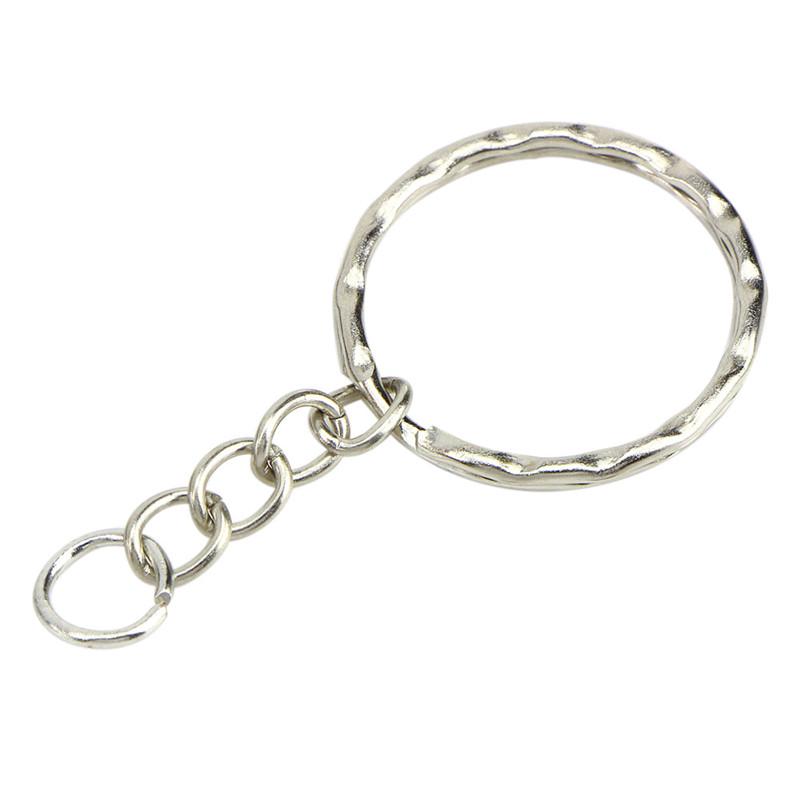 50 Stück polierte silberne Metall-Schlüsselanhänger mit Sprengring und kurzer Kette für DIY-Projekte und Bastelarbeiten