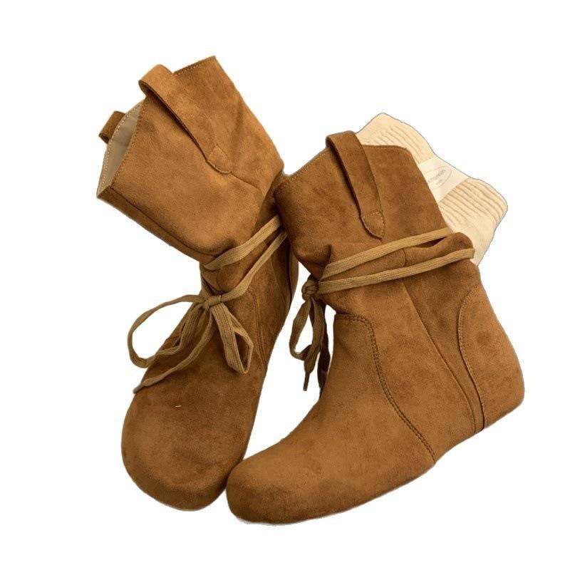 Queen Fan retro versatile and thin flat short boots women's 2025 new autumn with skirt western pile boots.
