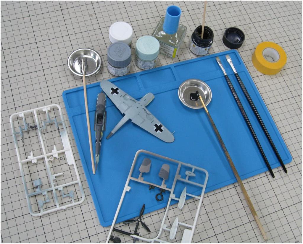 Doyusha Amazing! Hobby Silicone Mat S Hobby Tool Blue