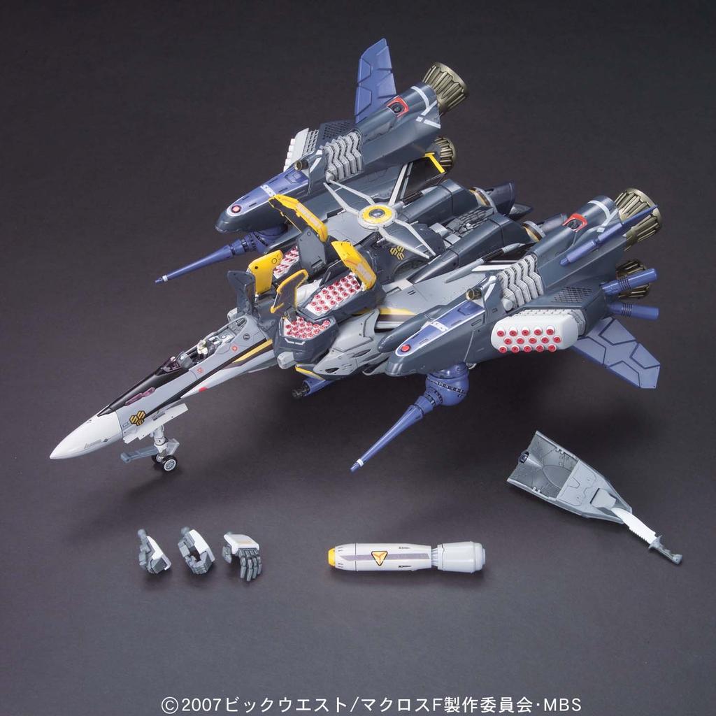 Bandai VF-25S Armored Messiah Valkyrie Máquina do Ozma 1/72 Macross Frontier