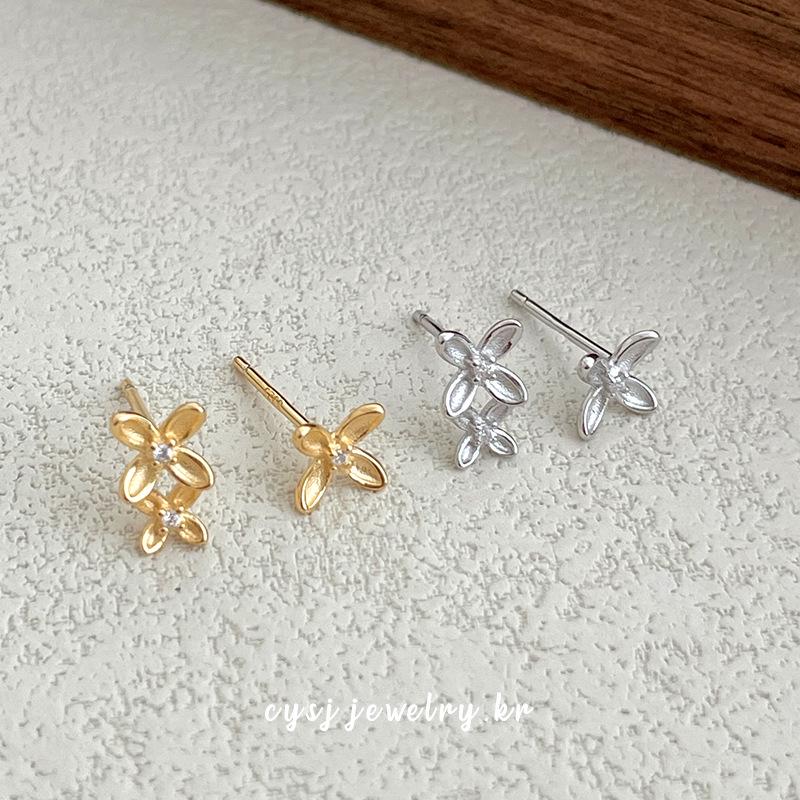 Cuiyan S925 Silver Asymmetrical Flower Stud Earrings - Korean & Chinese Style Trend for Women