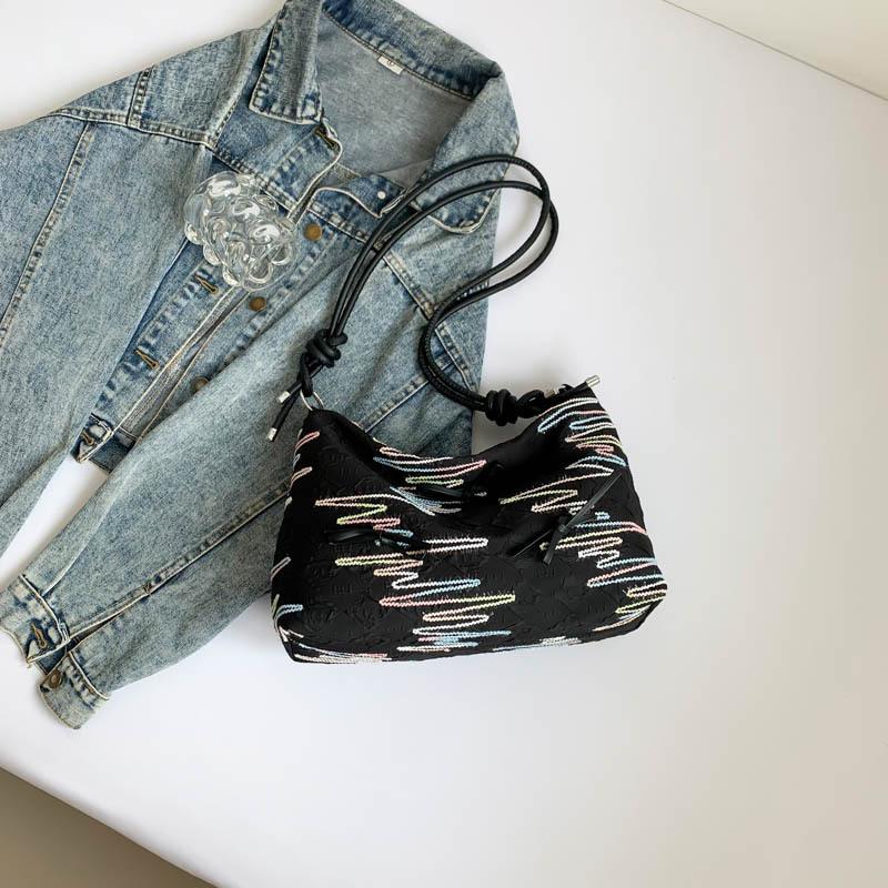 2025 новая модная сумка-мессенджер, сумка через плечо, сумка-тоут, модная сумка для отдыха, женская нишевая дизайнерская спортивная сумка-мессенджер