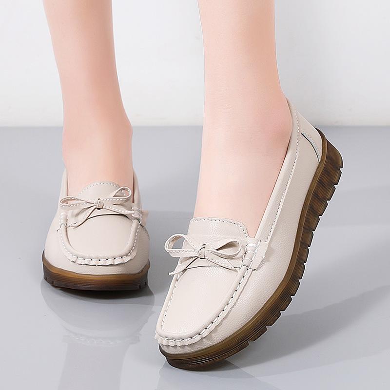 

Осенняя обувь для мам, мягкая подошва, нескользящая, кожаная обувь для женщин среднего и пожилого возраста, лоферы на один педаль, с неглубоким вырезом, обувь Doudou для женщин 41 бежевый