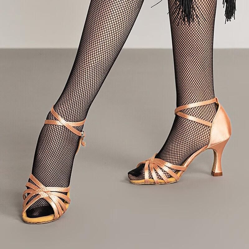 Pantofi de dans latino din satin pentru femei Sansha