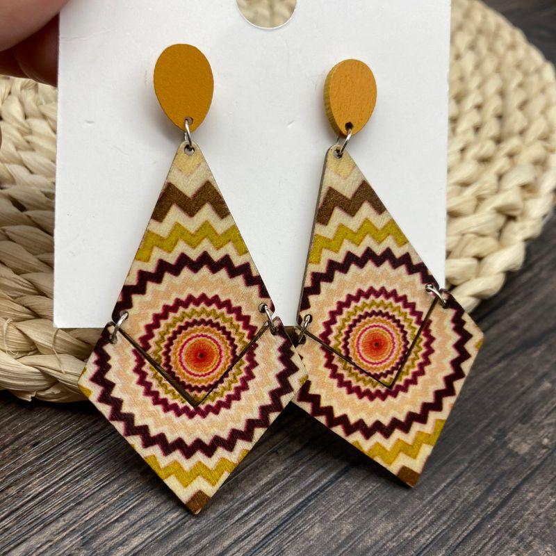 Bohemian Style Exaggerated European and American Long Contrasting Color Earrings, Fashionable and Versatile Holiday Vintage Accessories